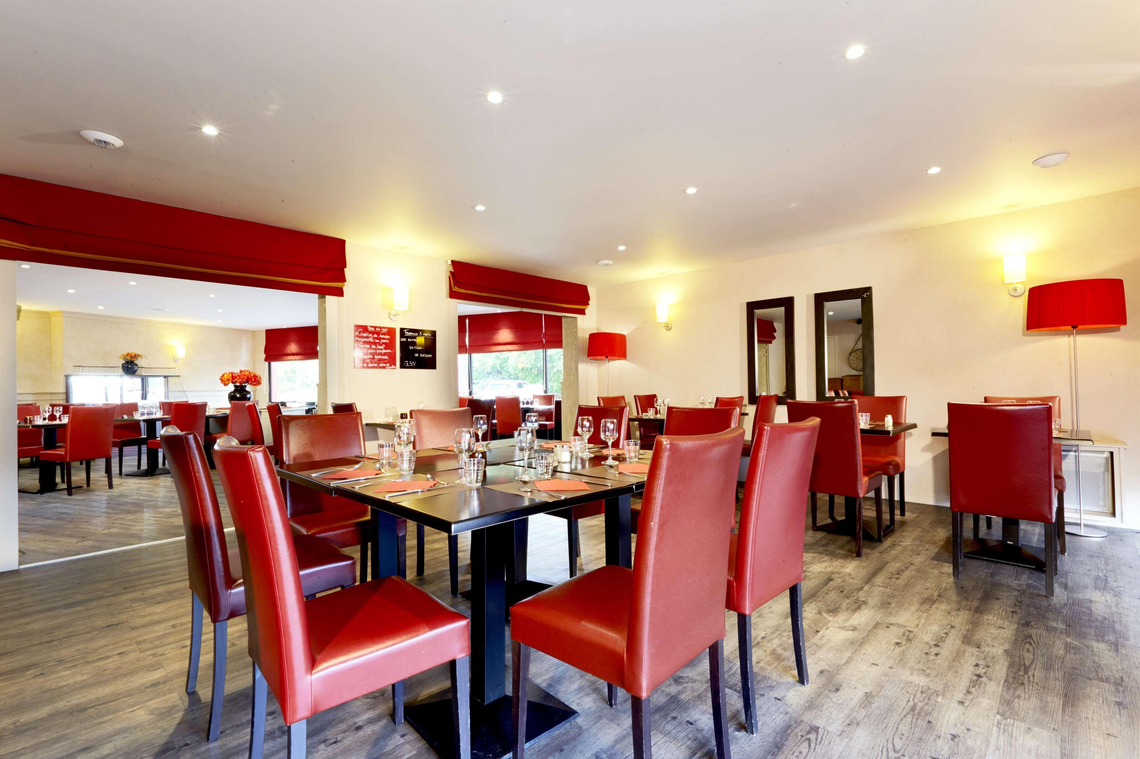 Brit Hotel Essentiel Cholet Exterior foto